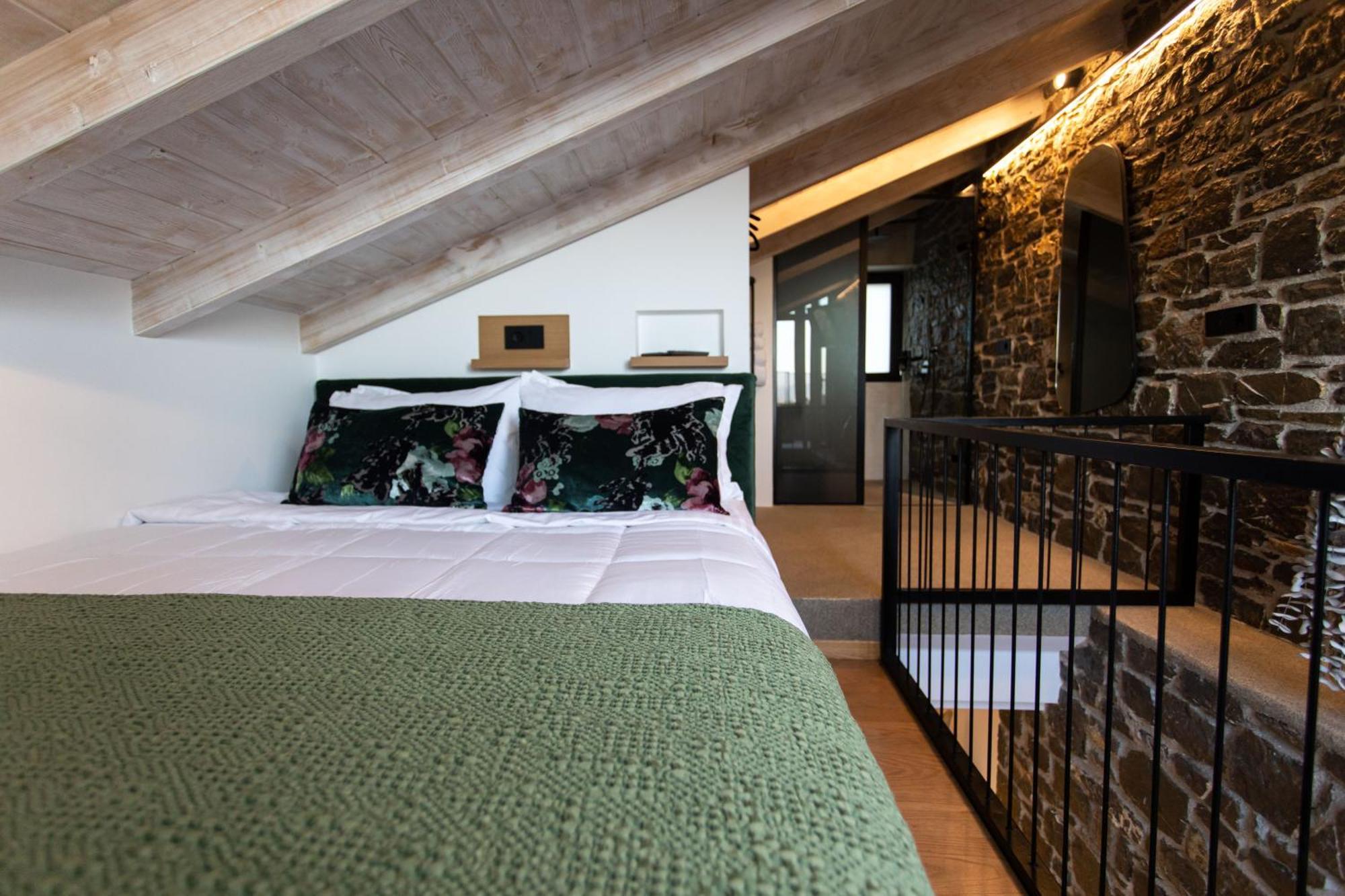 Opal Executive Suites Nafplio Room photo